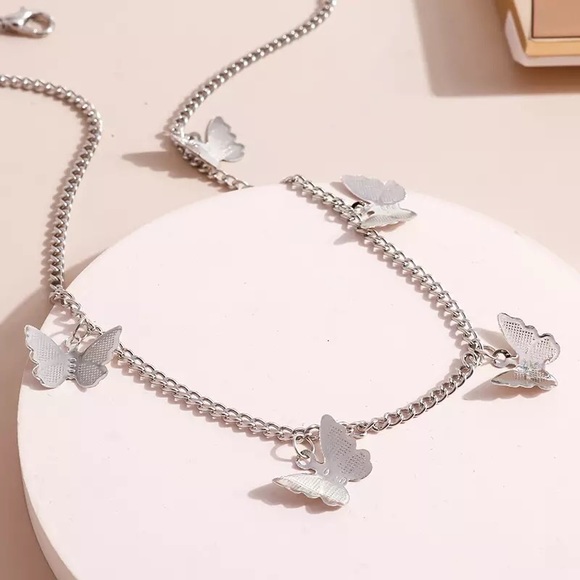 "Summer Bliss" Butterfly Hippie Festival Minimalist Gold Silver Choker Necklace - Picture 5 of 11